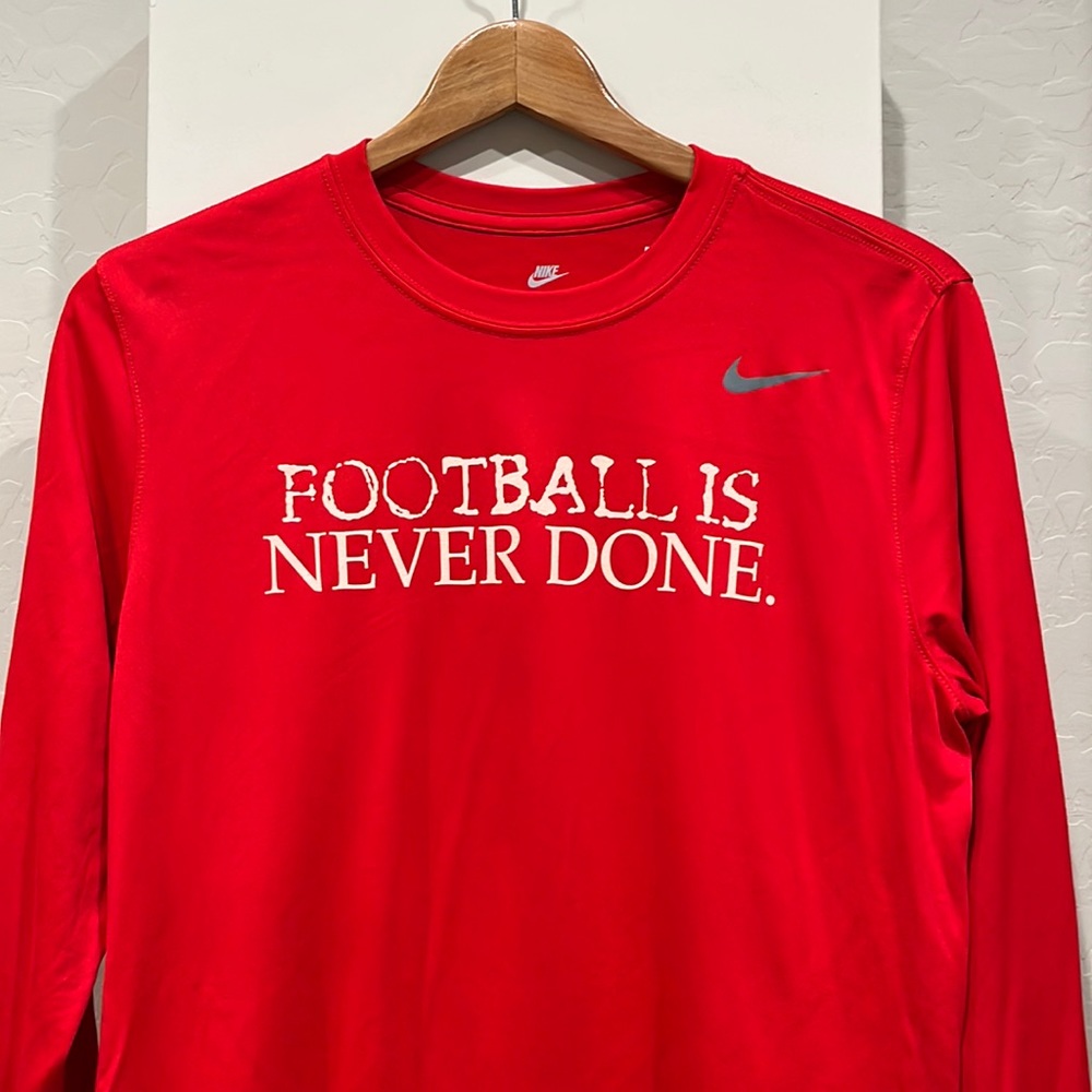 Nike Dri-Fit Football t-shirt - NWT -size M